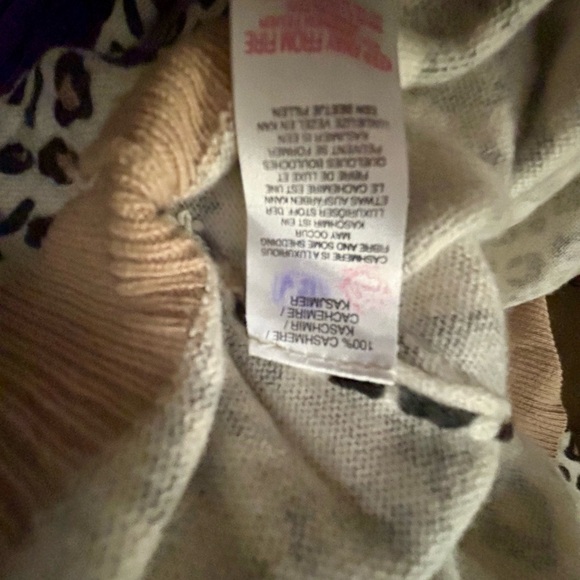 Brodie Animal Print Cashmere Sweater SZ Medium - Picture 8 of 9